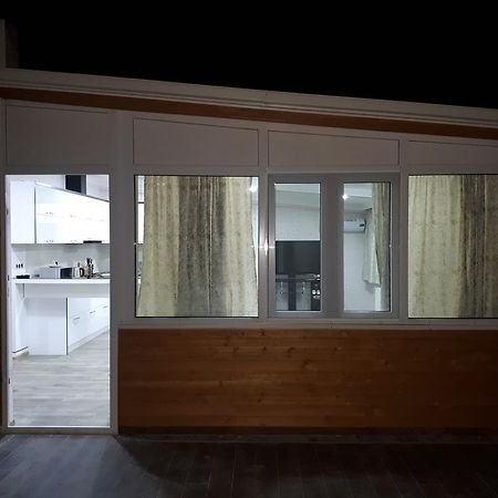 The Ideal Penthouse Тбілісі Екстер'єр фото
